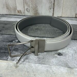 Calvin Klein Genuine Leather Grey White Reversible Dress Belt Sz. 42